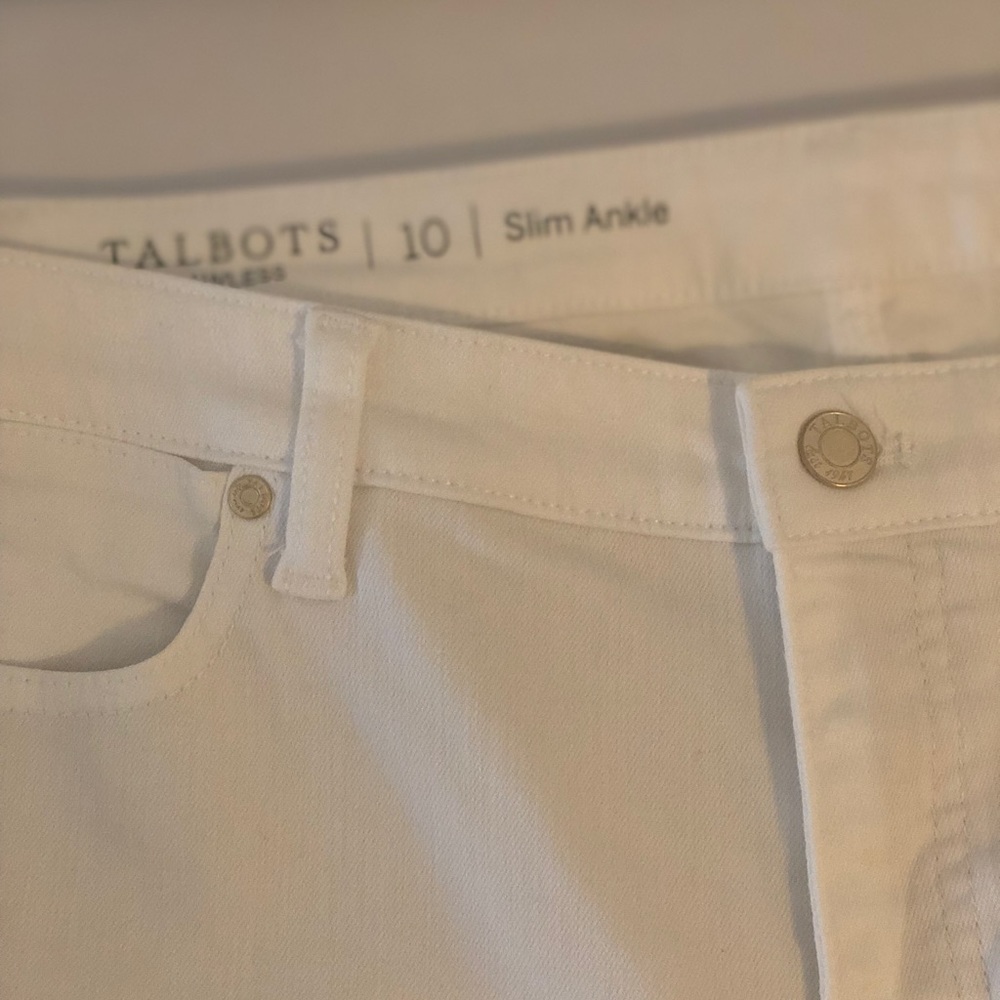 Talbots Flawless Slim Ankle Jean size 10 white